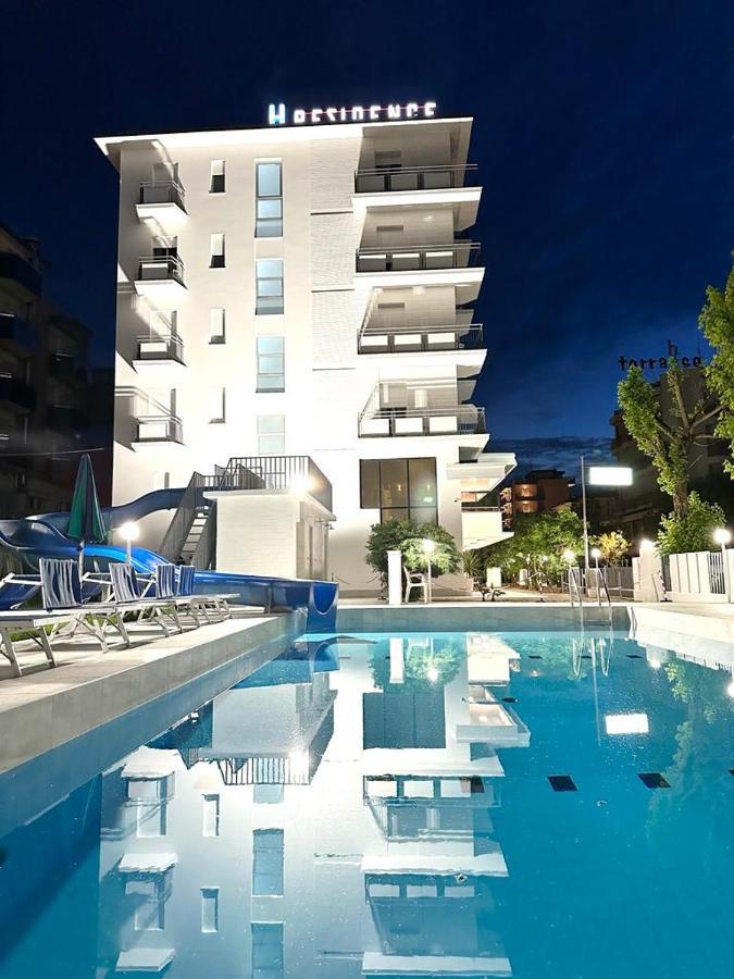 Clubhotel Residence チェゼナーティコ エクステリア 写真